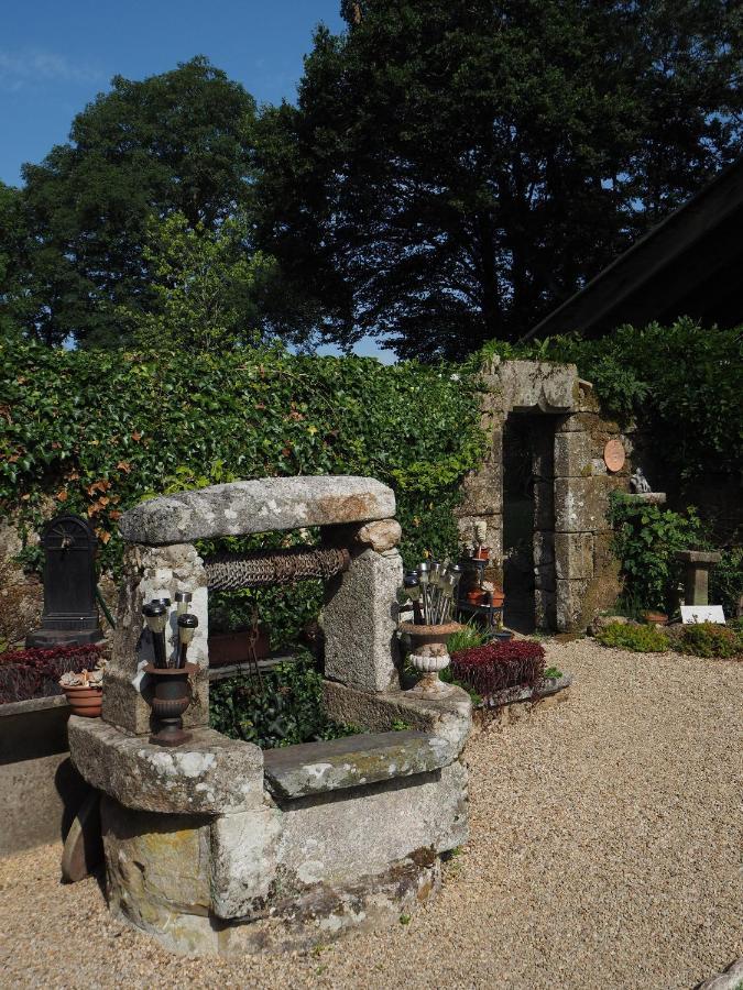 L'Ancien Presbytere Lescouet-Gouarec Exterior foto